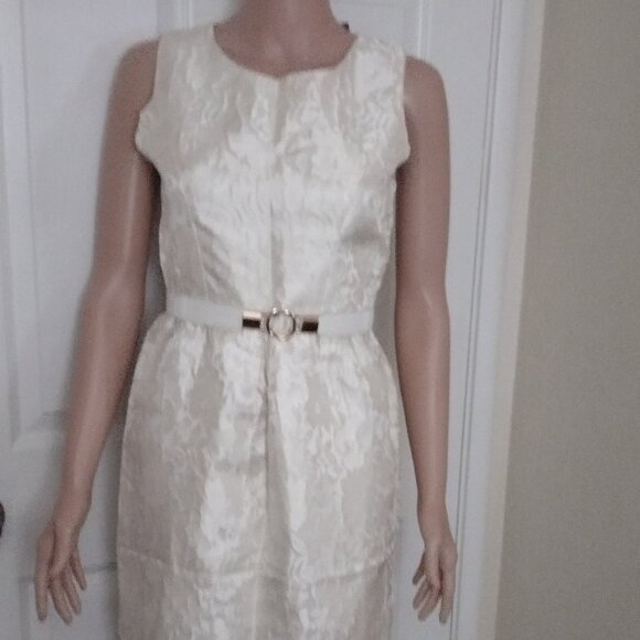 Rachael G. Beige Printed Dress, Size M - Picture 15 of 16